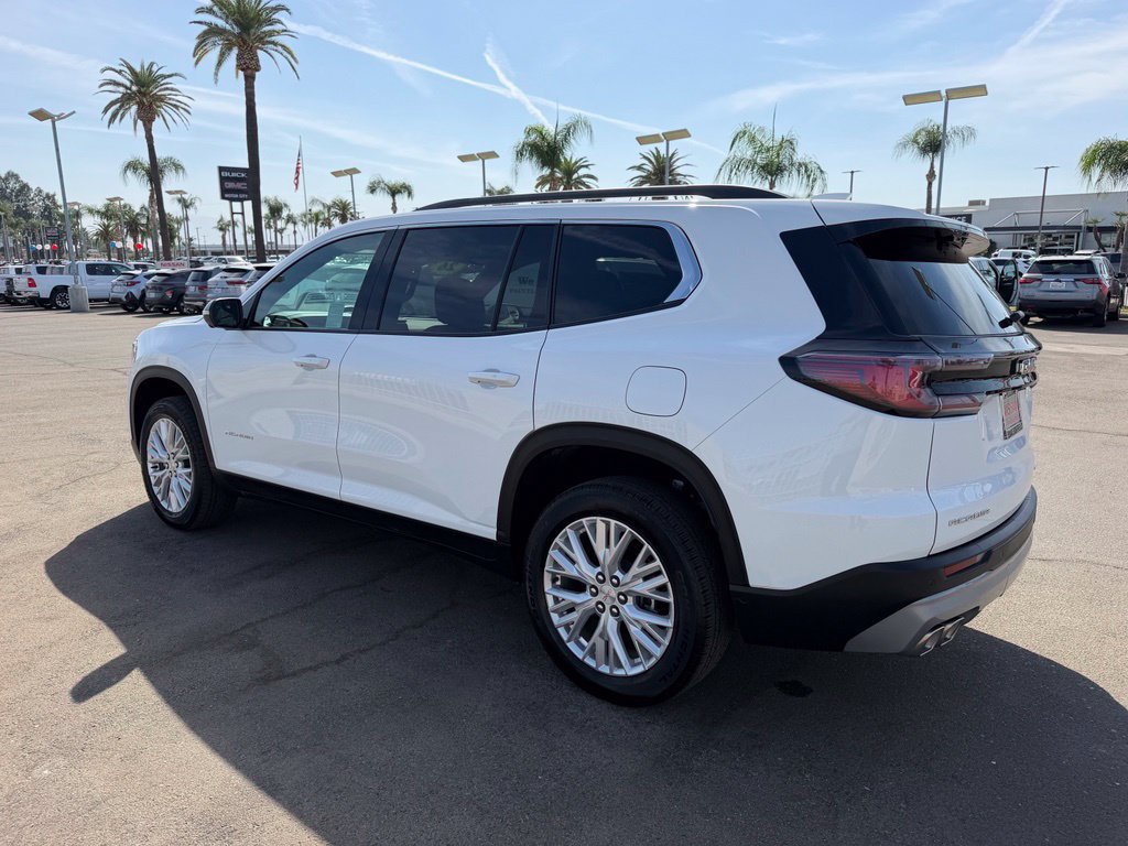 Used 2026 GMC Acadia Elevation w/ Elevation Premium Package FWD image 4