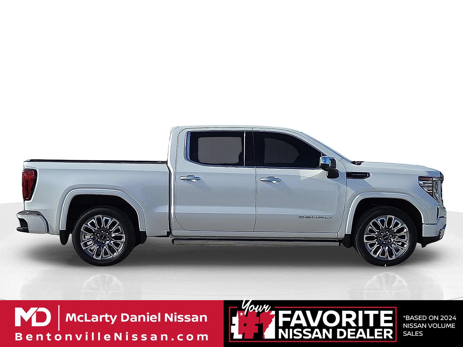 Used 2024 GMC Sierra 1500 Denali Ultimate AWD/4WD image 6