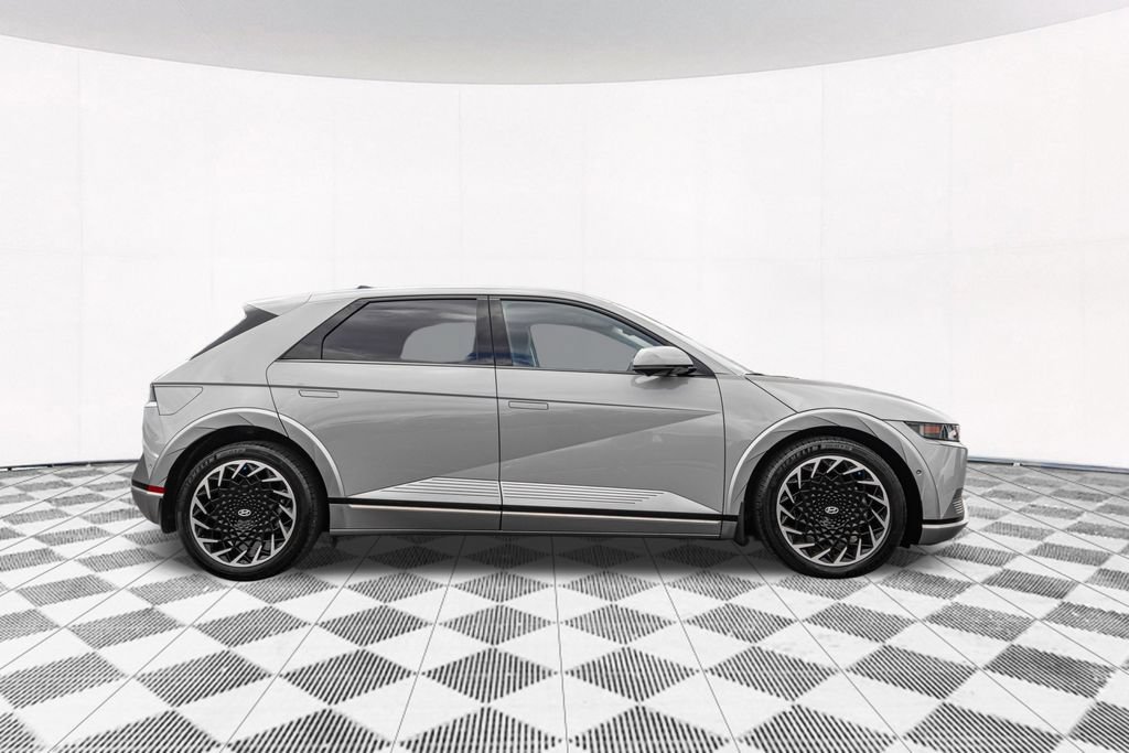 Certified 2024 Hyundai Ioniq 5 Limited AWD/4WD image 11