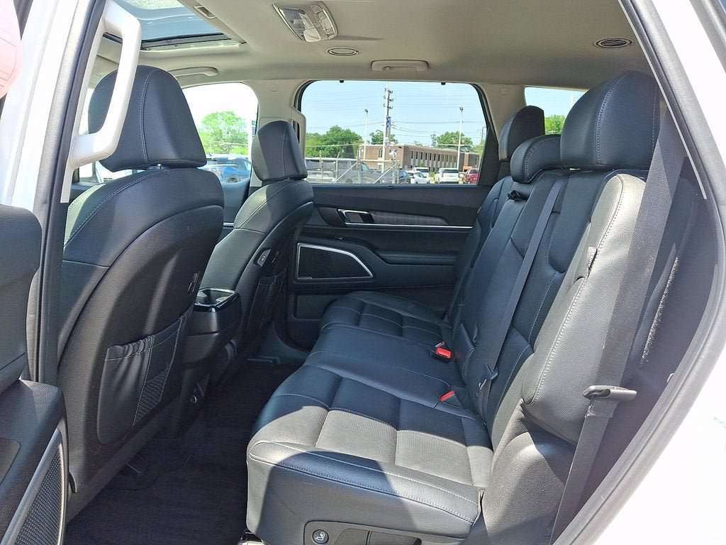 Used 2024 Kia Telluride EX FWD image 12