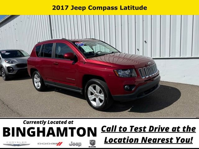 Used 2017 Jeep Compass Latitude image 2