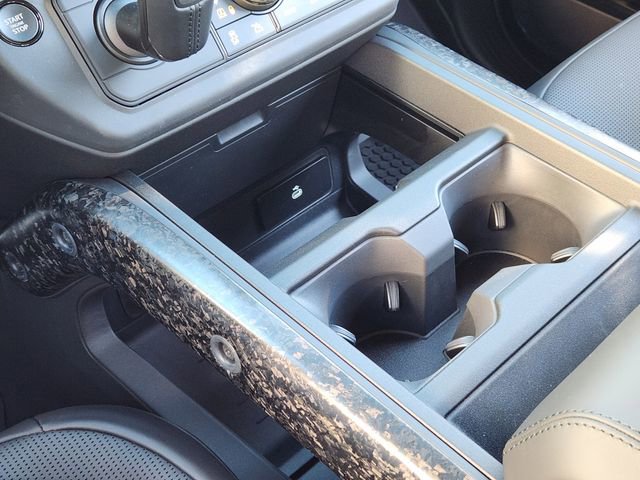 New 2026 Land Rover Defender 110 OCTA image 15