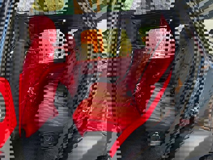 Used 2015 Land Rover Range Rover Autobiography image 24