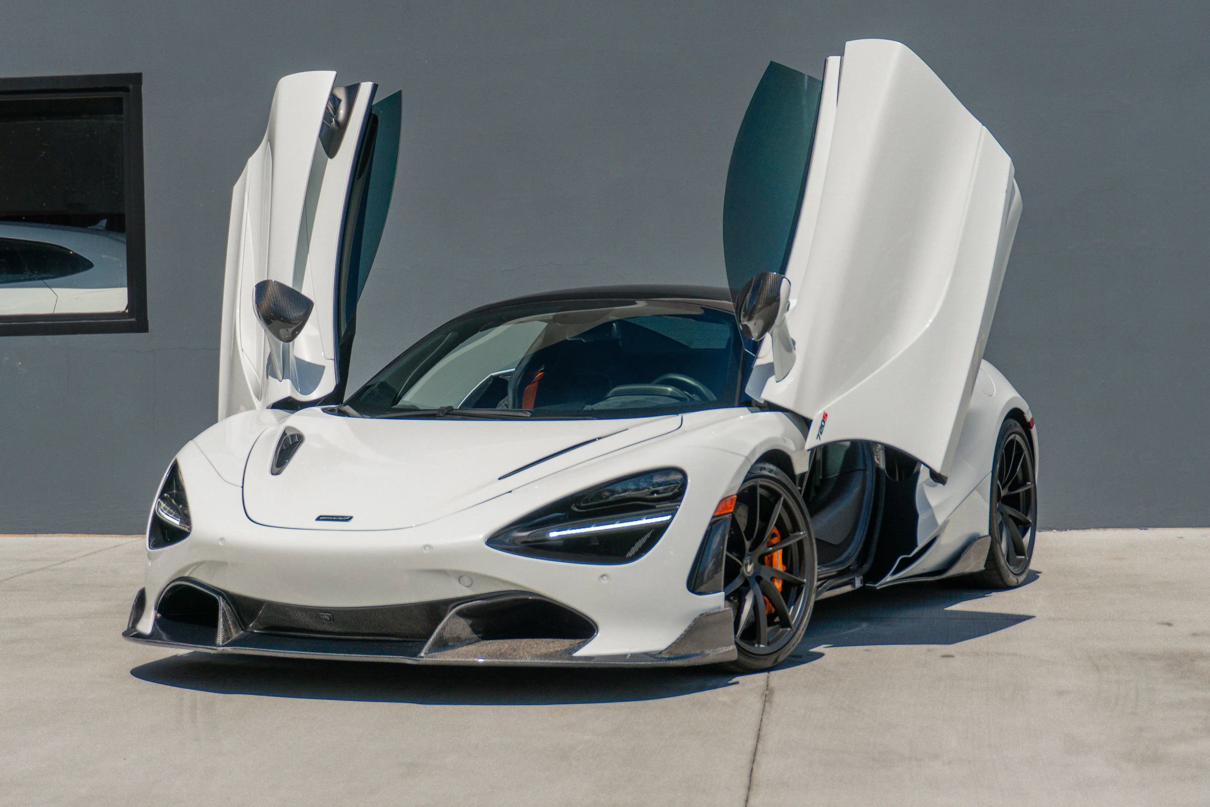 Used 2021 McLaren 720S Spider image 5
