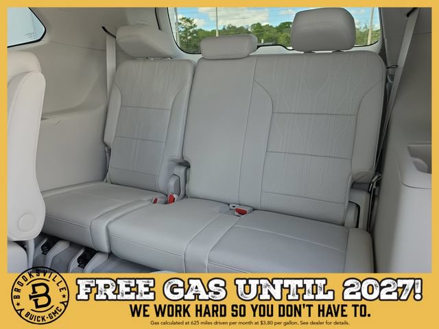 New 2027 Buick Enclave Avenir w/ LPO, Floor Liner Package FWD image 16