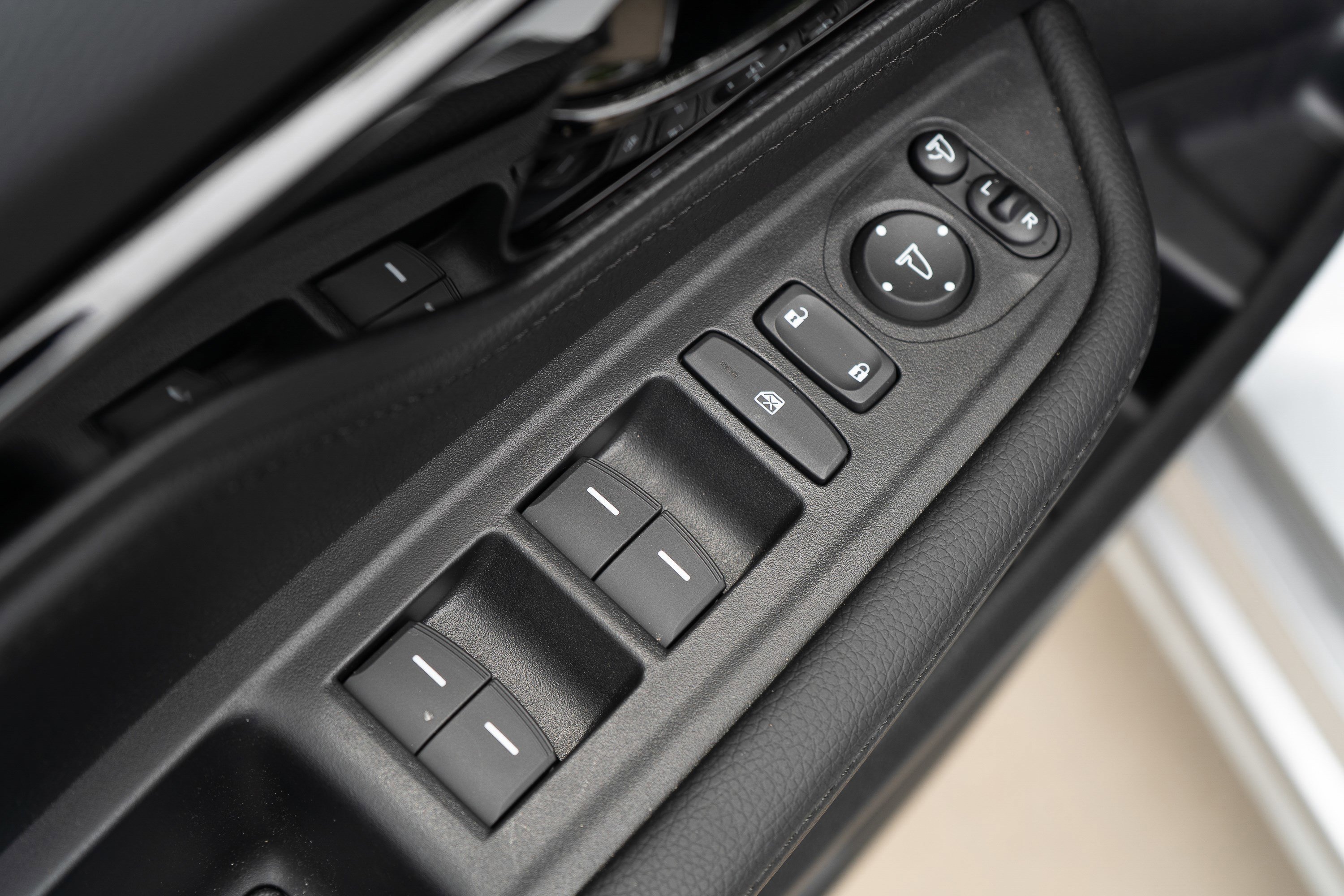 Certified 2025 Honda Odyssey Elite image 37