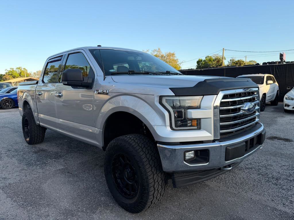 Used 2017 Ford F150 XLT w/ Equipment Group 302A Luxury image 3