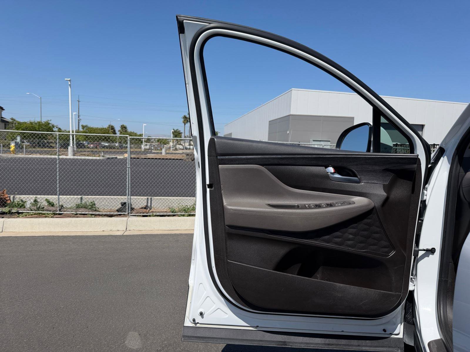 Used 2019 Hyundai Santa Fe SE image 14