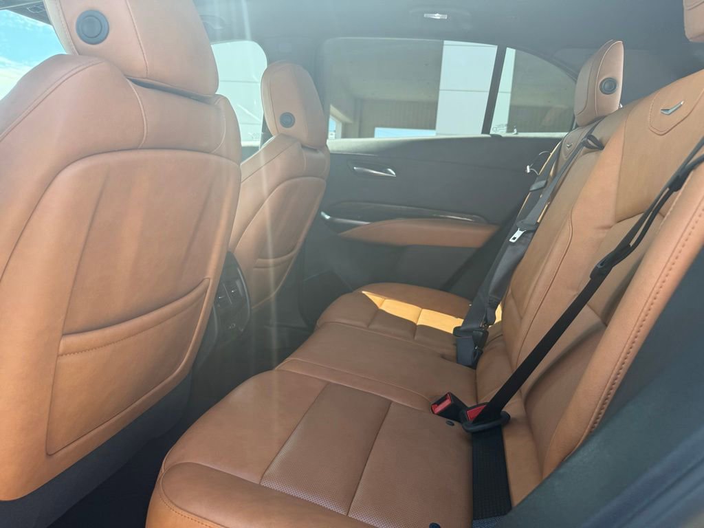 Used 2021 Cadillac XT4 Premium Luxury image 13