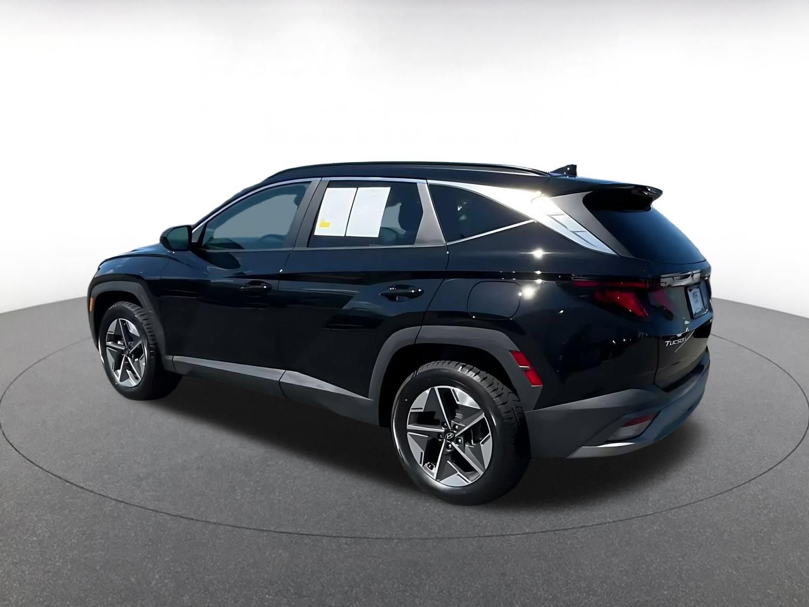 Used 2025 Hyundai Tucson SEL AWD/4WD image 9
