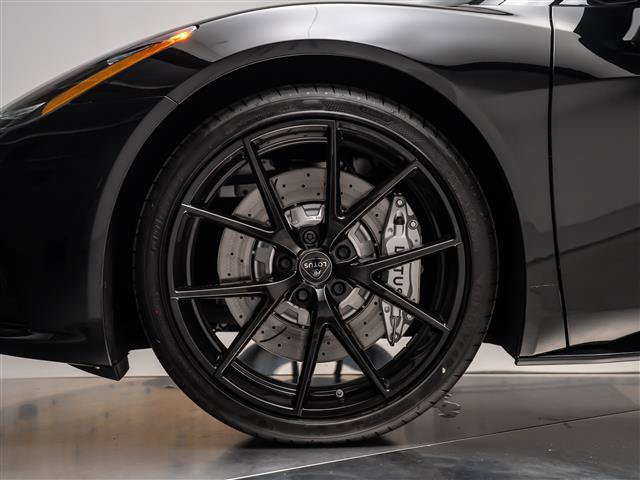 Used 2025 Lotus Emira RWD image 10