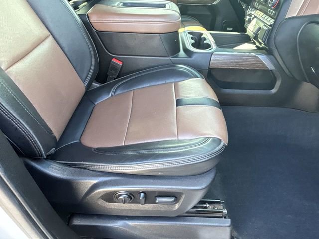 Used 2022 Chevrolet Silverado 3500 High Country w/ Technology Package image 26