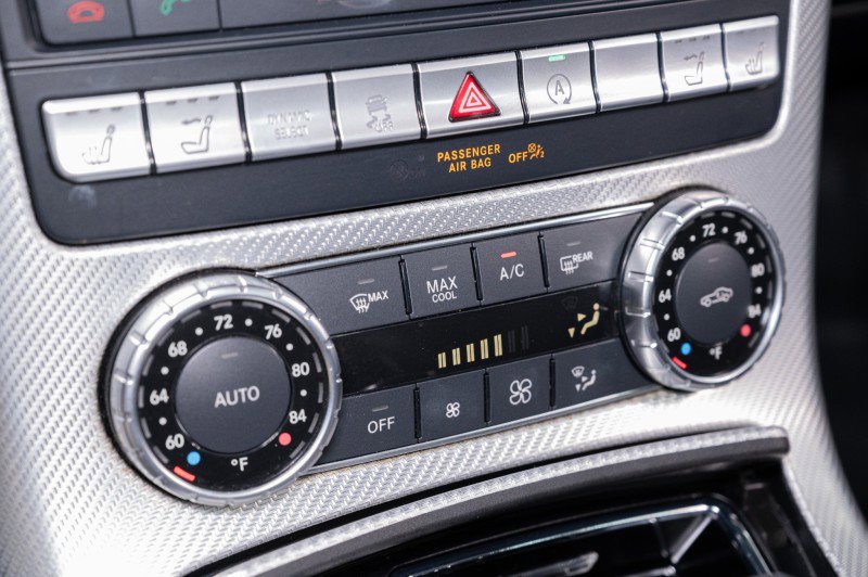 Used 2020 Mercedes-Benz SLC 300 image 24