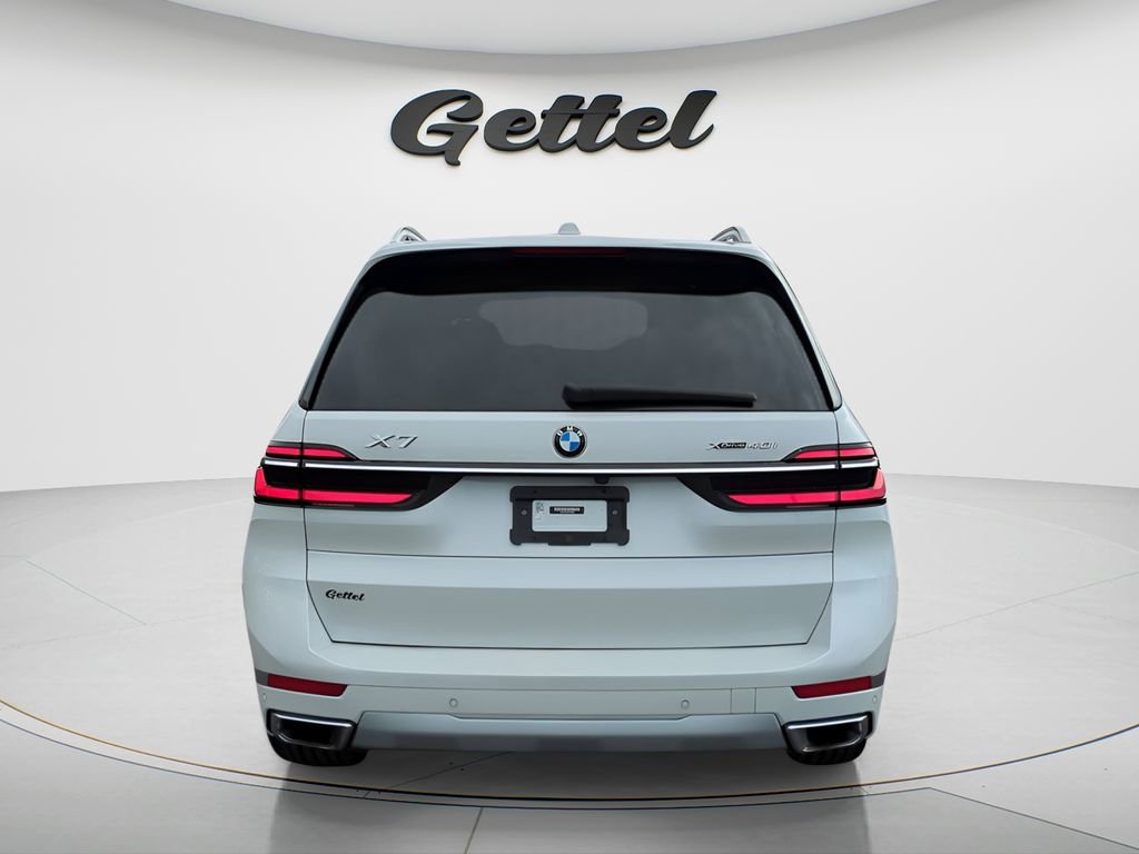Used 2023 BMW X7 xDrive40i w/ Premium Package image 4