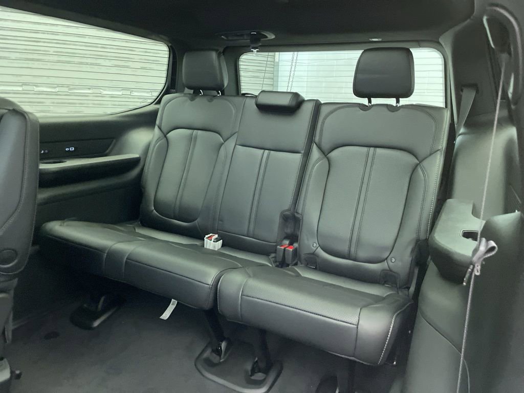 New 2026 Jeep Grand Wagoneer 4WD image 19
