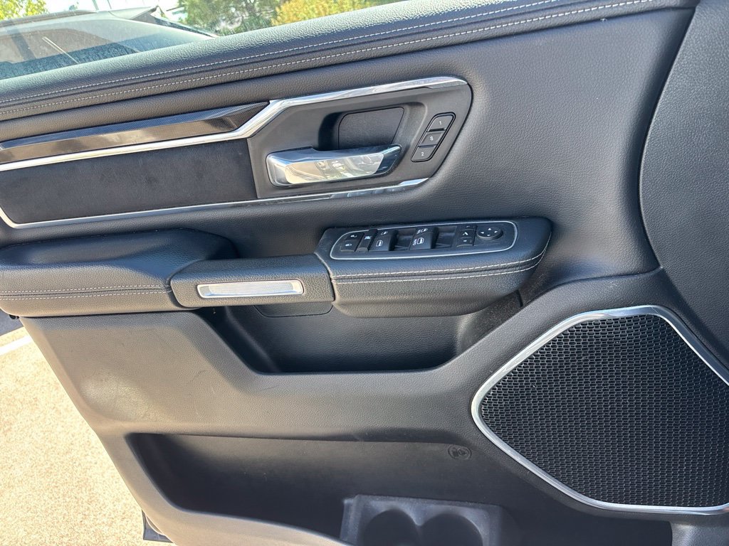 Used 2022 RAM 1500 Laramie w/ Sport Appearance Package AWD/4WD image 5