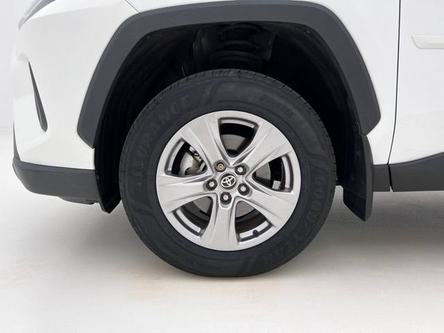 Used 2023 Toyota RAV4 XLE AWD/4WD image 27