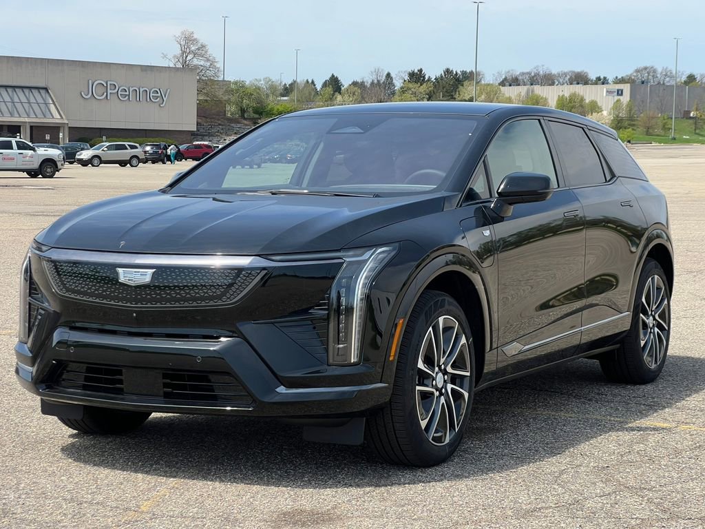 New 2026 Cadillac Optiq Sport 1 w/ LPO, Floor Liner Package AWD/4WD image 40