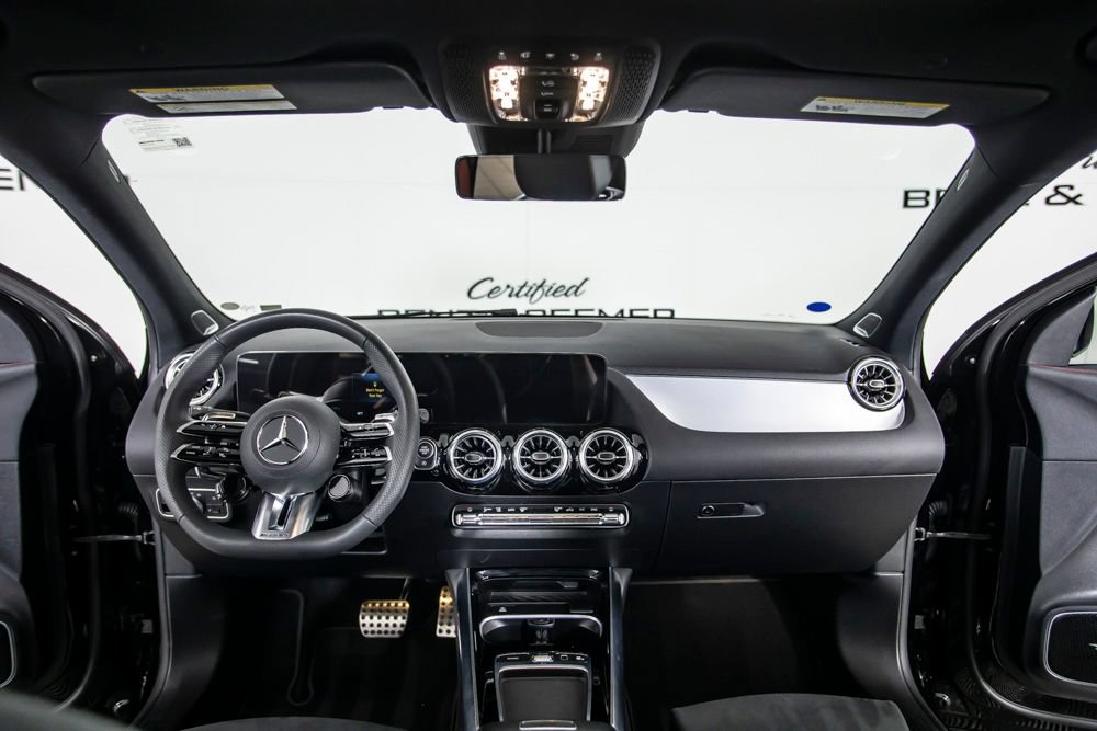 Used 2025 Mercedes-Benz GLA 35 AMG 4MATIC image 23