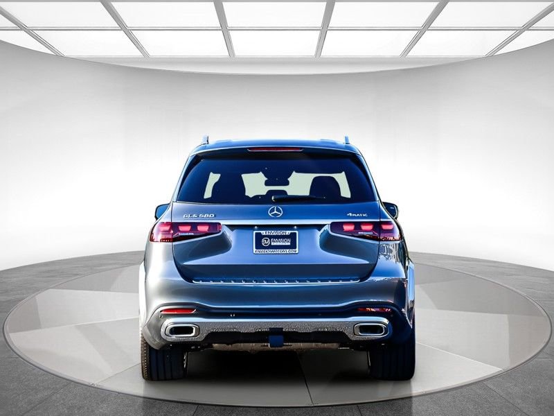 New 2026 Mercedes-Benz GLS 580 4MATIC image 3