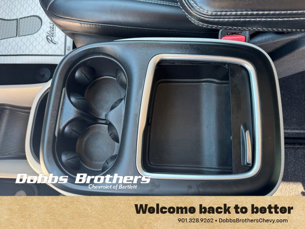 Used 2023 Chrysler Pacifica Touring-L image 24