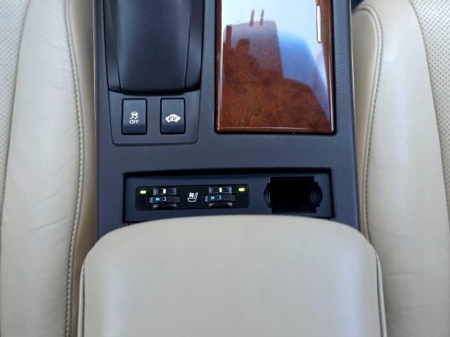 Used 2013 Lexus RX 450h AWD w/ Navigation Pkg image 24