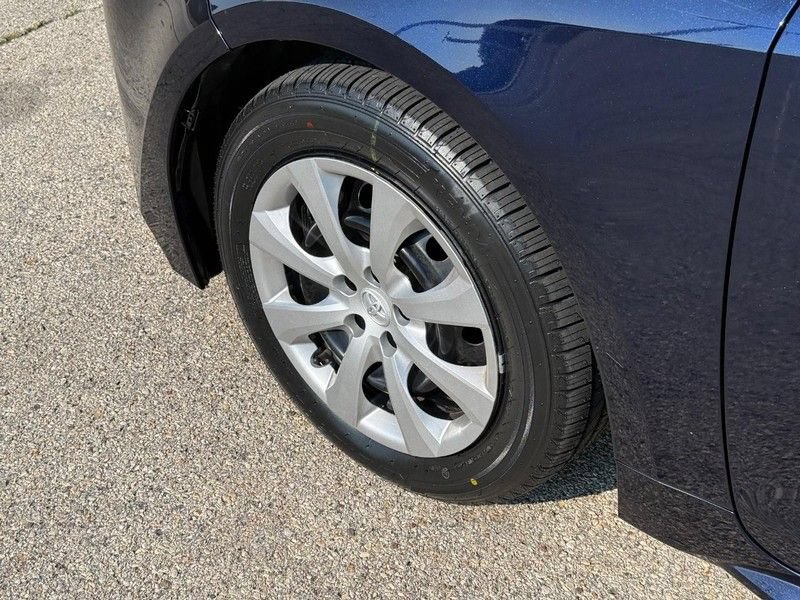 Used 2024 Toyota Corolla LE FWD image 10