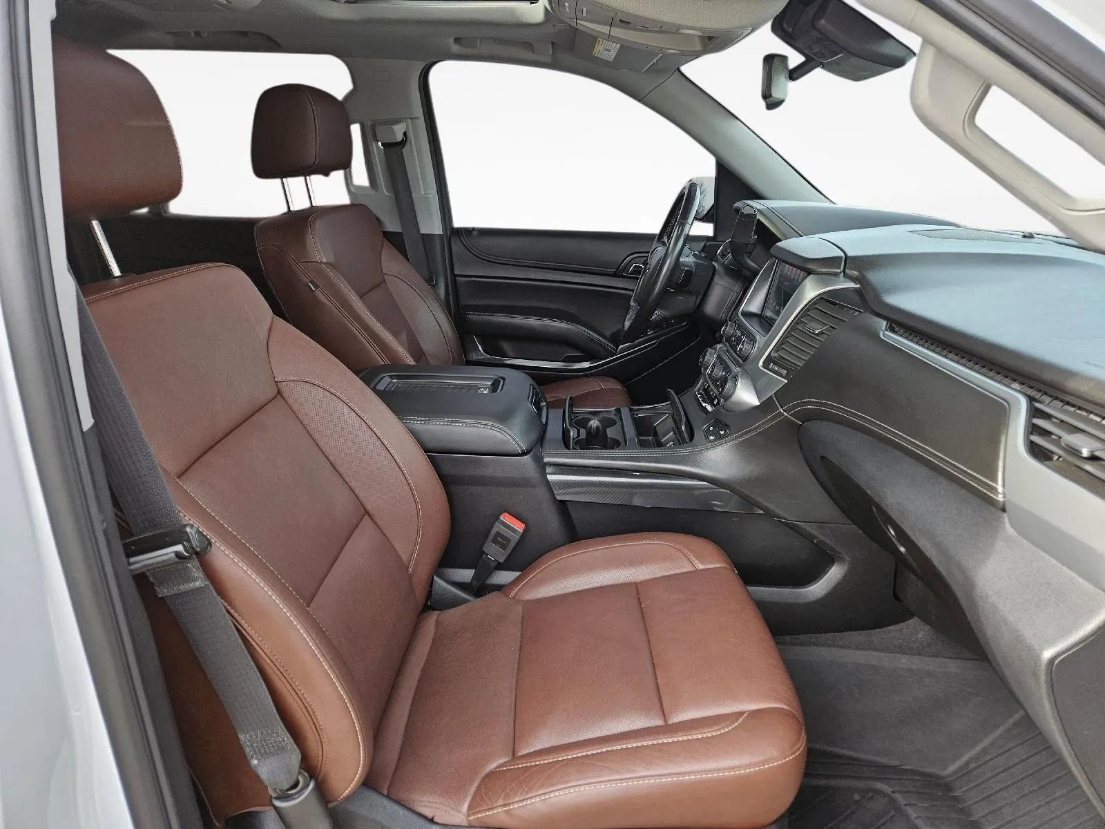 Used 2019 Chevrolet Suburban Premier w/ Premier Plus Edition image 35