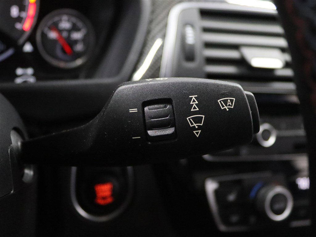 Used 2016 BMW M3 image 39