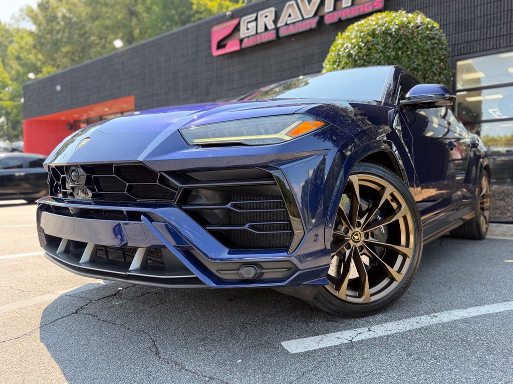 Used 2021 Lamborghini Urus AWD/4WD image 2