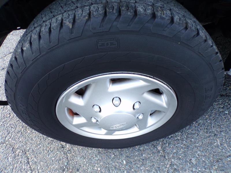 Used 2014 Ford E-250 and Econoline 250 Extended w/ Power Group image 42