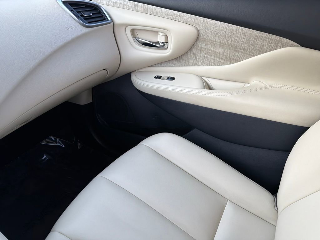 Certified 2022 Nissan Murano SV image 31