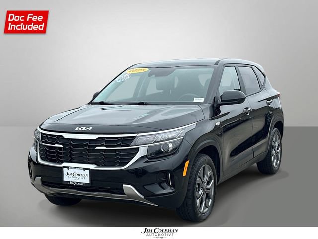 Used 2025 Kia Seltos LX AWD/4WD image 1