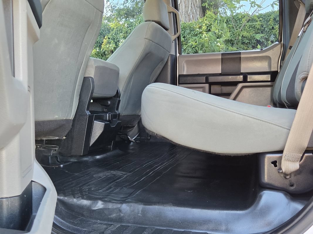 Used 2015 Ford F150 XL w/ Equipment Group 101A Mid AWD/4WD image 18