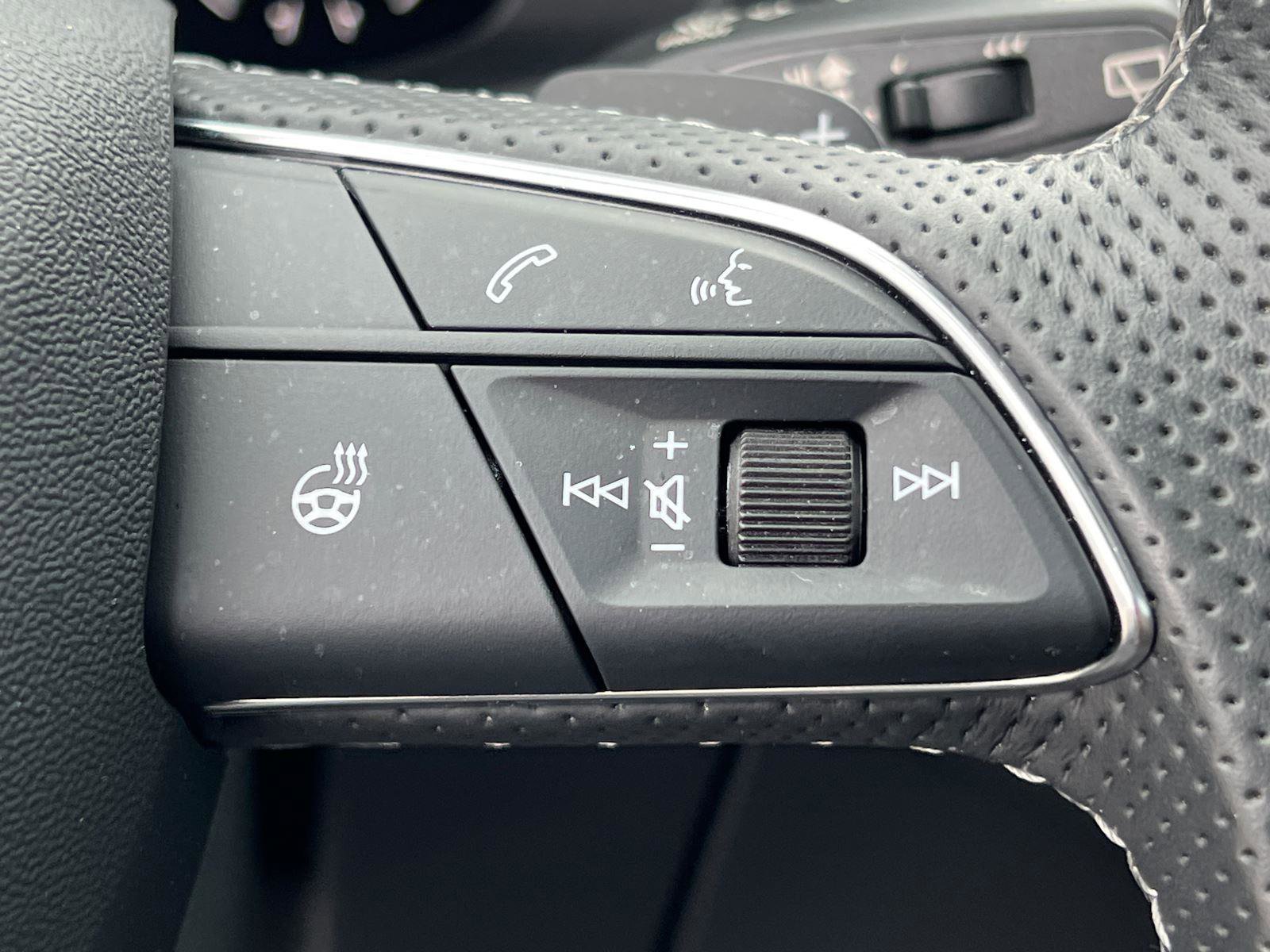 Used 2022 Audi SQ5 Premium Plus AWD/4WD image 26