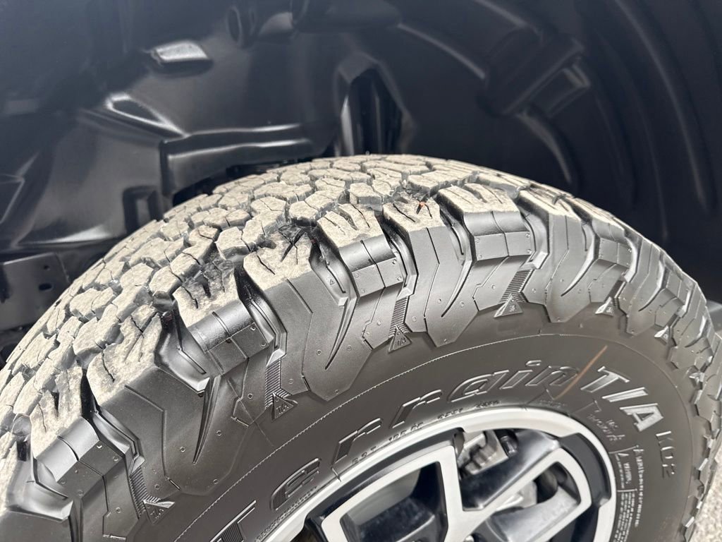 Used 2025 Jeep Wrangler Unlimited Rubicon w/ Convenience Group image 26