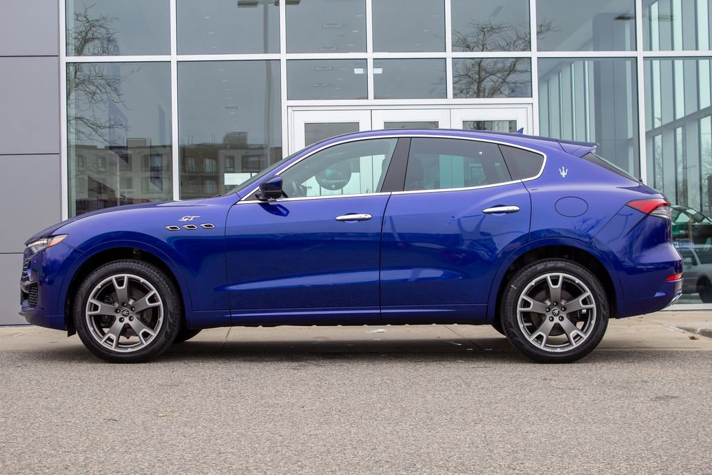 Used 2023 Maserati Levante GT AWD/4WD image 7