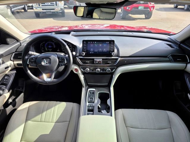 Used 2020 Honda Accord Touring image 9