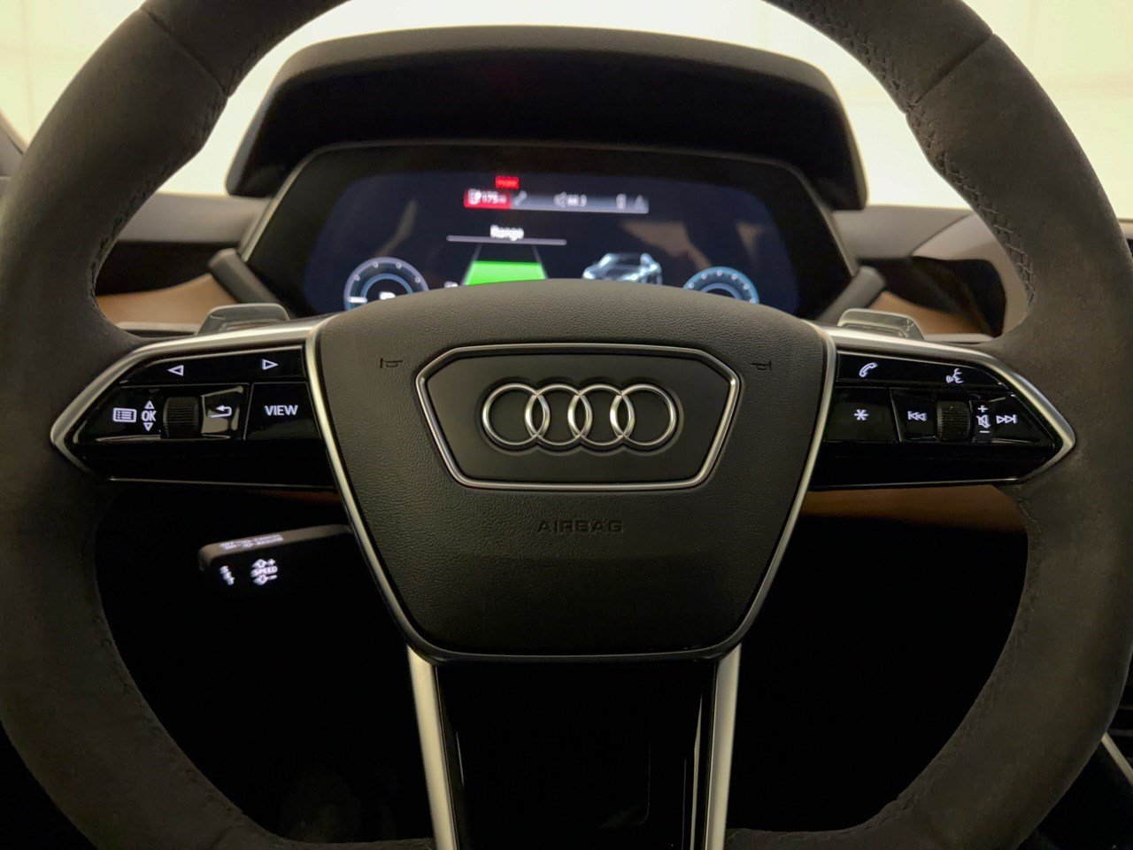 Certified 2023 Audi e-tron GT Premium Plus AWD/4WD image 10