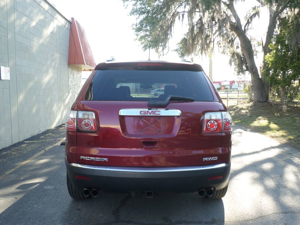 Used 2009 GMC Acadia SLT w/ Technology Package image 6