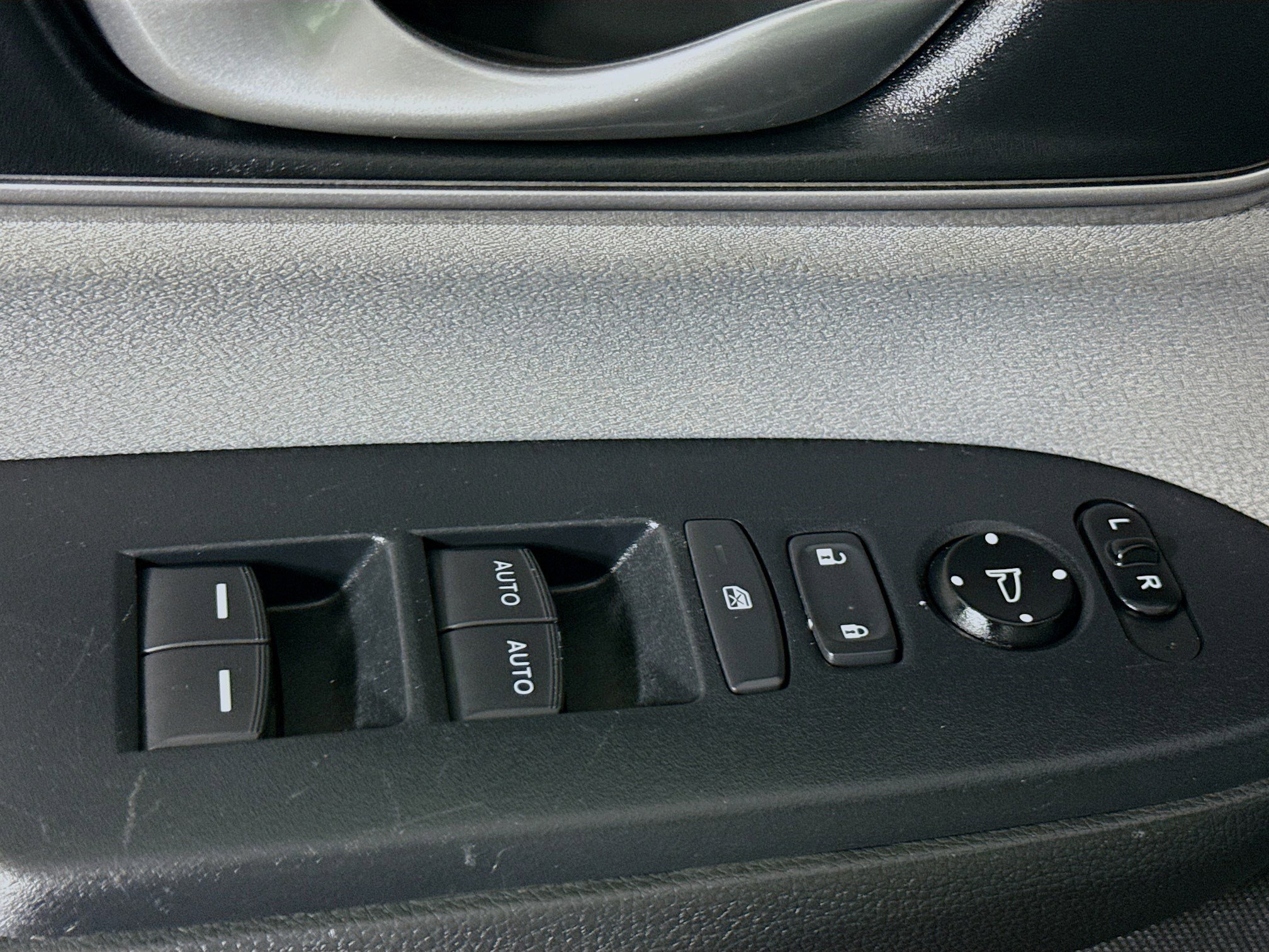 Used 2019 Honda CR-V EX image 24