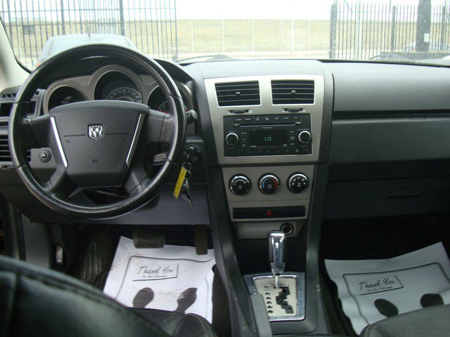 Used 2010 Dodge Avenger R/T image 14