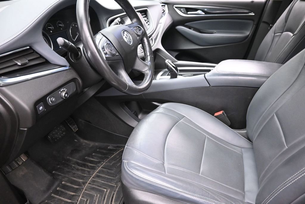 Used 2019 Buick Enclave Essence AWD/4WD image 16