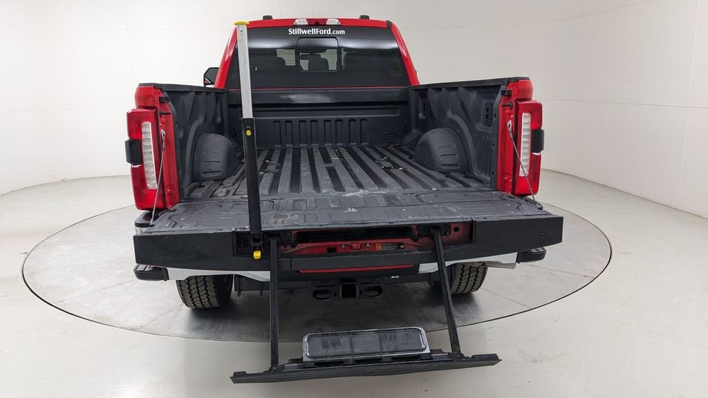 Certified 2024 Ford F350 Lariat w/ Chrome Package AWD/4WD image 8