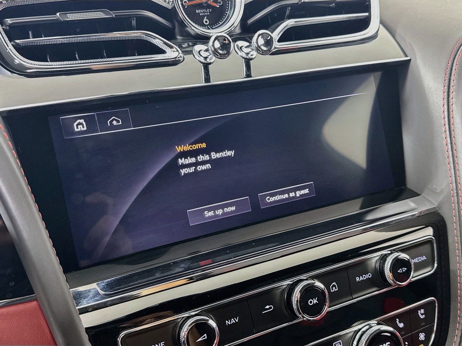 Certified 2023 Bentley Bentayga AWD/4WD image 15