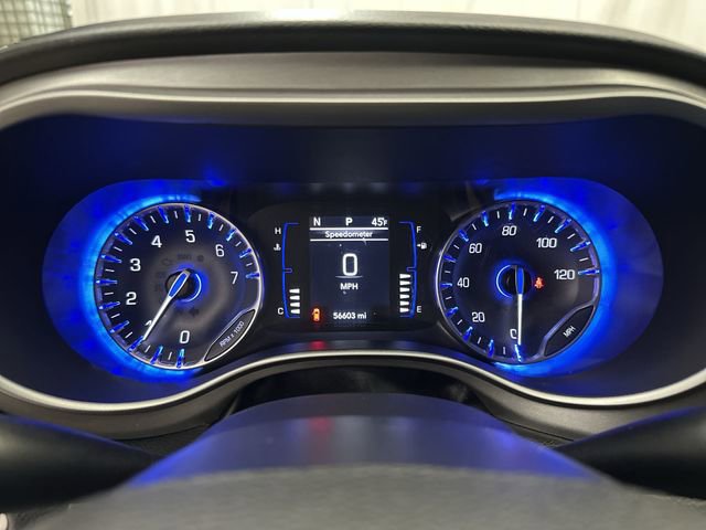 Used 2020 Chrysler Pacifica Touring-L image 15