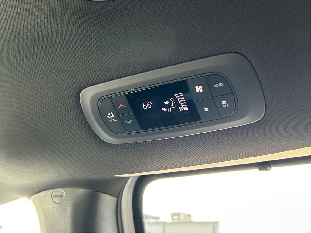 New 2025 Chrysler Voyager LX image 40