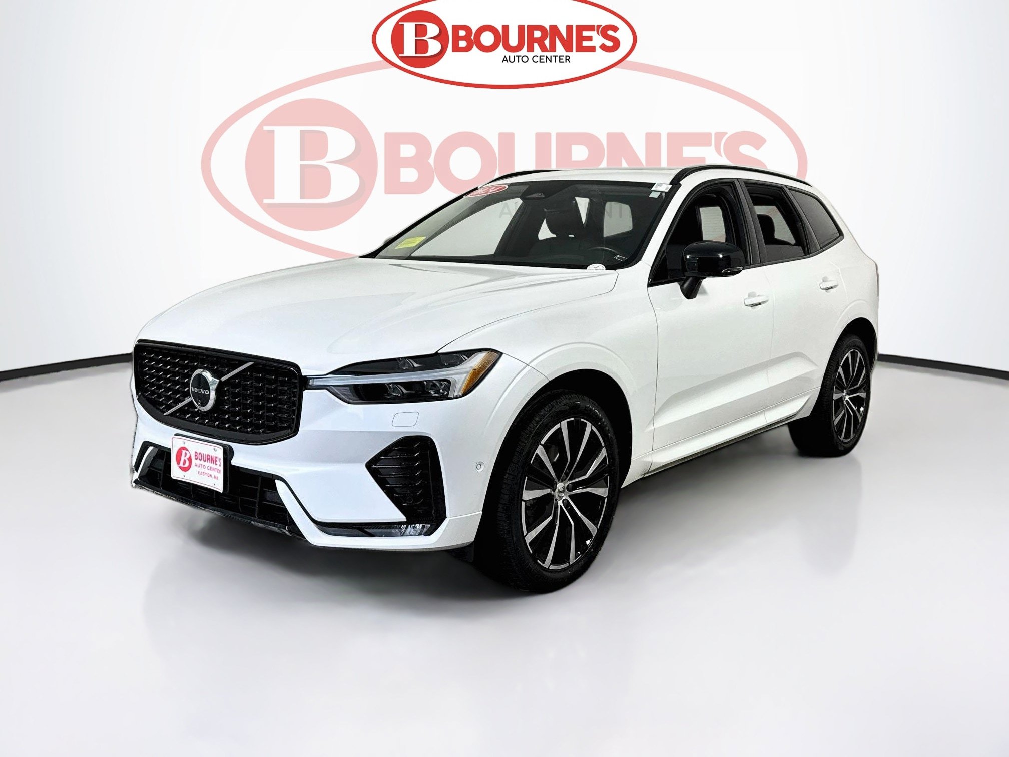 Used 2024 Volvo XC60 B5 Plus w/ Protection Package Premier AWD/4WD image 7