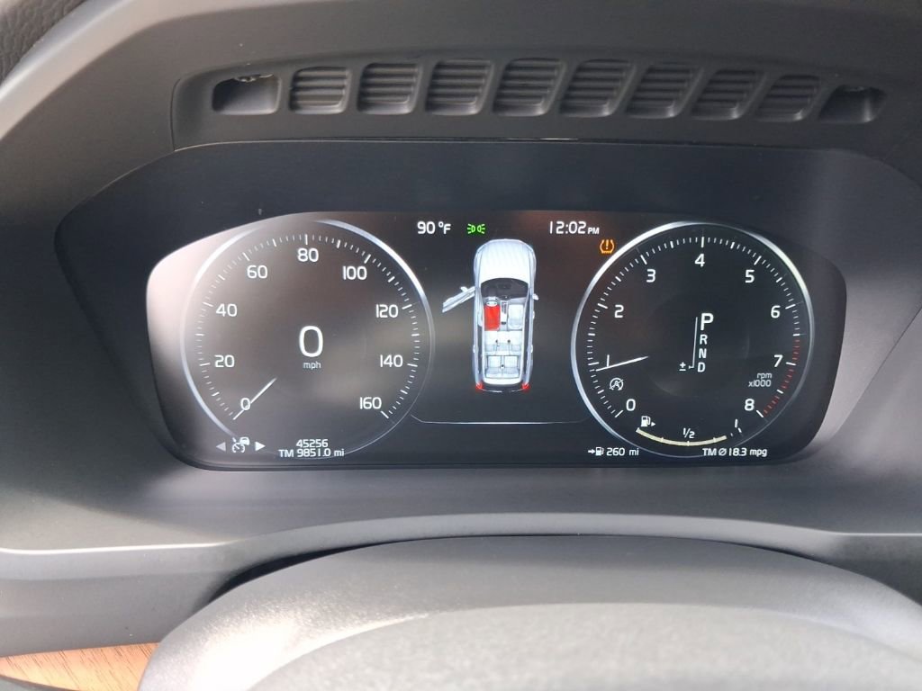 Used 2022 Volvo XC90 T6 Momentum w/ Advanced Package AWD/4WD image 17