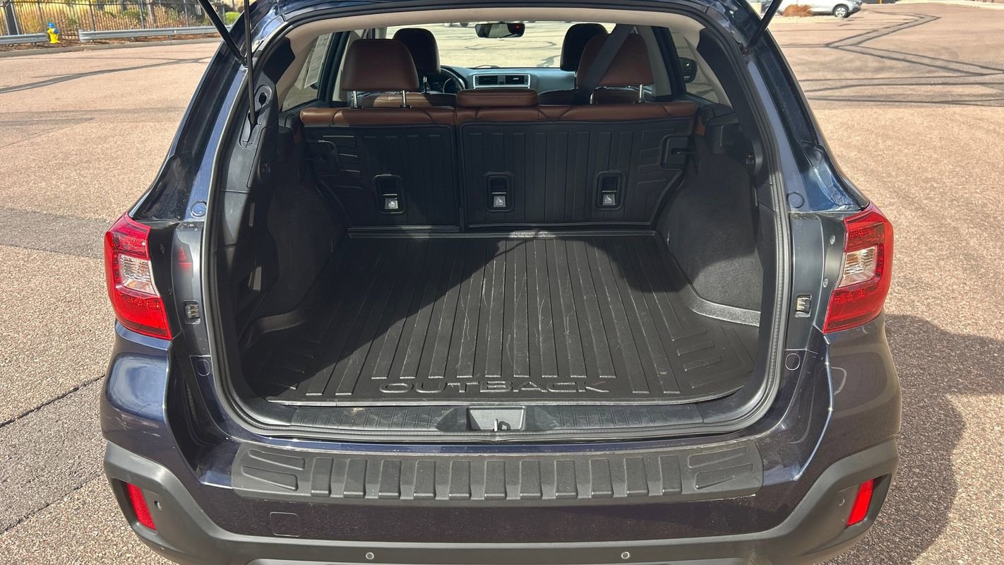 Used 2018 Subaru Outback 2.5i Touring image 12